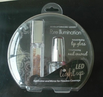 Cosmetic shop clamshell packaging